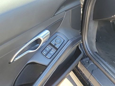 Used 2015 Porsche 911 Carrera w/ Bose Audio Package RWD image 8