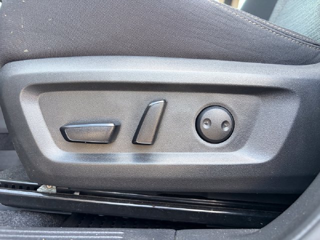 Used 2023 Nissan Rogue SV AWD/4WD image 6