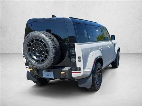 New 2026 Land Rover Defender 110 OCTA AWD/4WD image 5