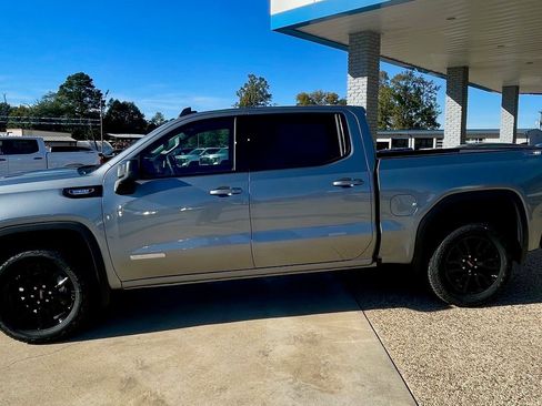 New 2026 GMC Sierra 1500 Elevation image 4