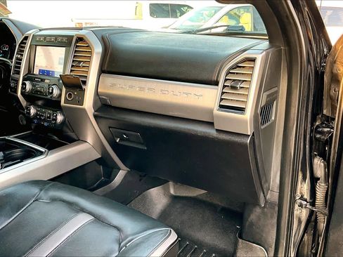 Used 2020 Ford F250 Platinum image 20