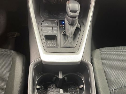 Used 2024 Toyota RAV4 LE image 13