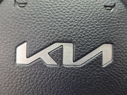 Used 2023 Kia Seltos S FWD image 27