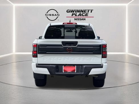Certified 2025 Nissan Frontier Pro-X RWD image 25