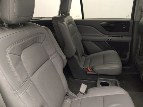 Used 2021 Lincoln Aviator Reserve w/ Equipment Group 201A RWD image 19