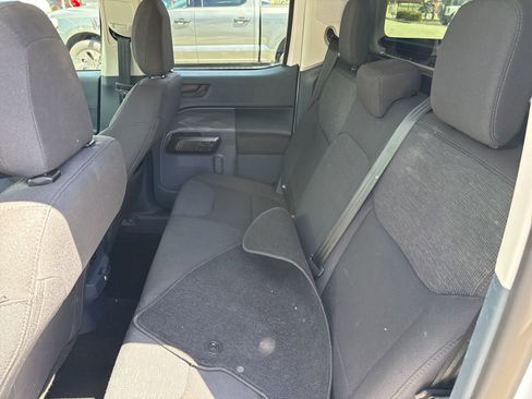 Used 2025 Ford Maverick XL FWD image 12