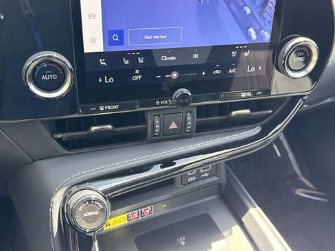 Used 2023 Lexus NX 350 AWD image 19