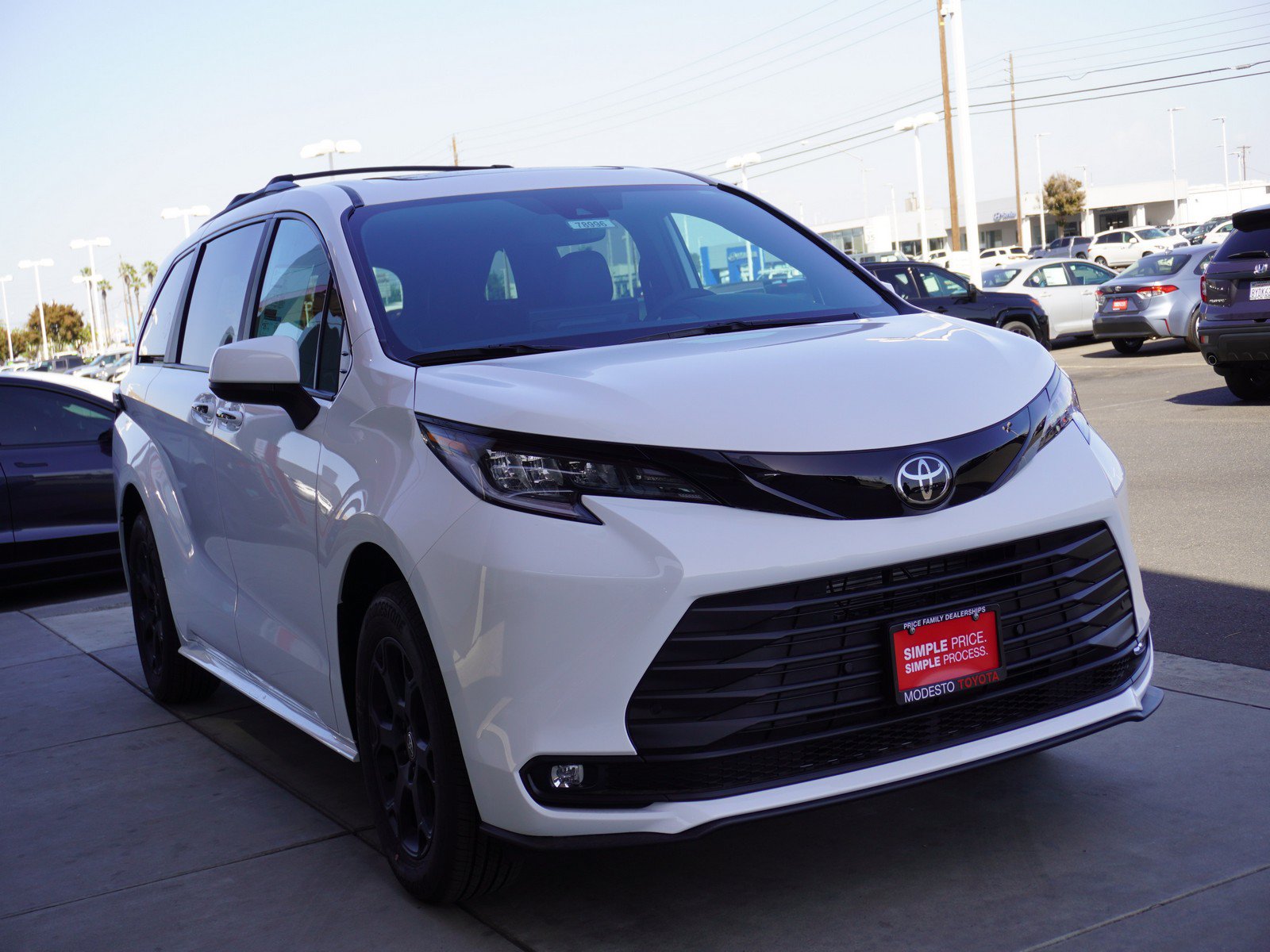 New 2026 Toyota Sienna XLE Woodland Edition AWD/4WD image 27
