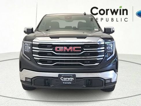 Used 2025 GMC Sierra 1500 SLT AWD/4WD image 2