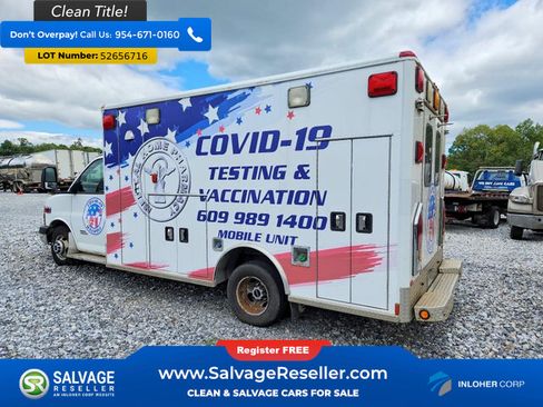 Used 2014 GMC Savana 4500 w/ Ambulance Package RWD image 3