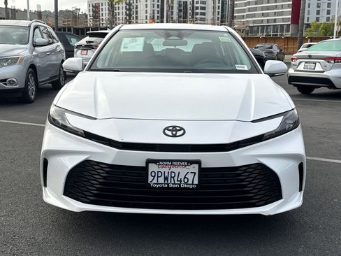 Certified 2025 Toyota Camry LE FWD image 6