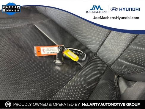 Used 2022 Hyundai Elantra Limited w/ Cargo Package image 32