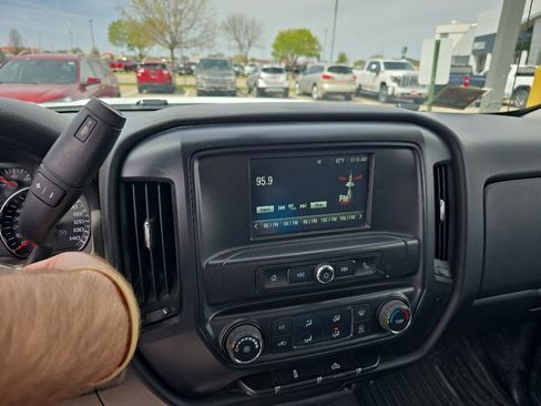 Used 2017 GMC Sierra 3500 4x4 Crew Cab image 2