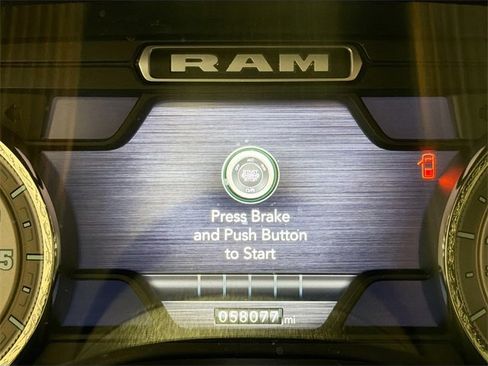 Used 2022 RAM 1500 Limited w/ Body Color Bumper Group image 10