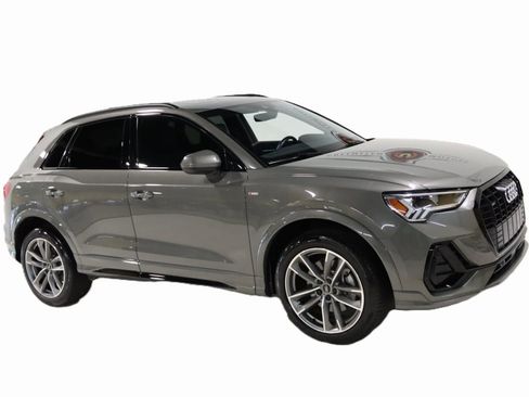 Used 2021 Audi Q3 2.0T Premium Plus w/ Premium Plus Package image 5