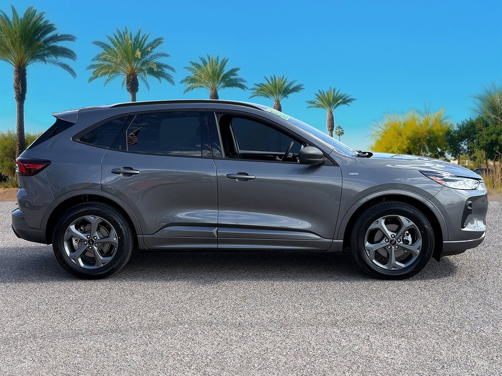 Used 2024 Ford Escape ST-Line w/ Tech Pack #1 FWD image 7