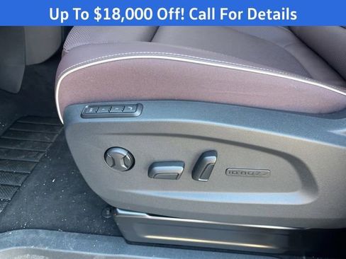 New 2025 Volkswagen ID. Buzz Pro S image 16