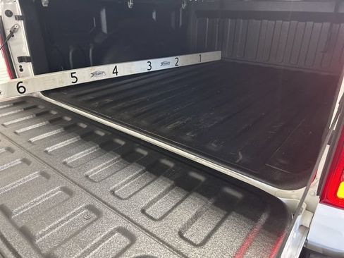 Used 2021 RAM 1500 Laramie w/ Sport Appearance Package AWD/4WD image 10