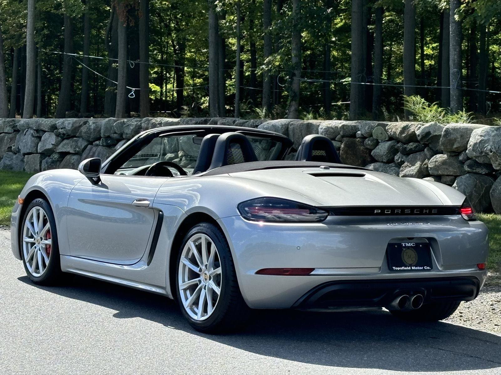 Used 2022 Porsche 718 Boxster S RWD image 15