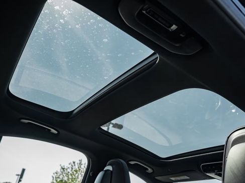 New 2026 Mercedes-Benz E 350 4MATIC Sedan image 33