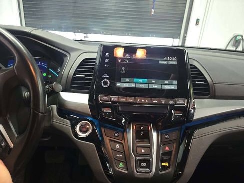 Used 2021 Honda Odyssey Touring image 8
