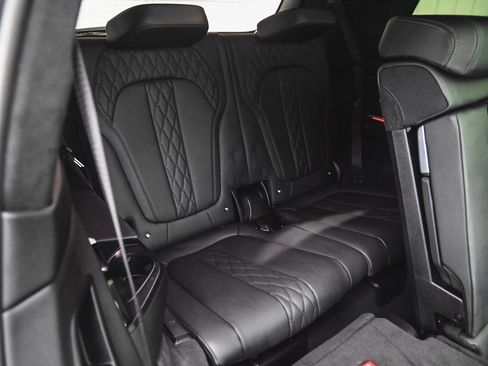 Used 2023 BMW X7 xDrive40i w/ M Sport Package image 35