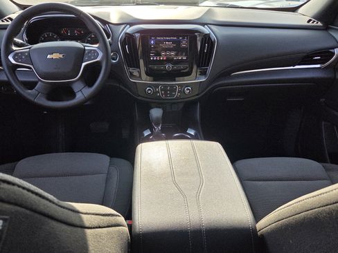 Certified 2023 Chevrolet Traverse LT FWD image 16