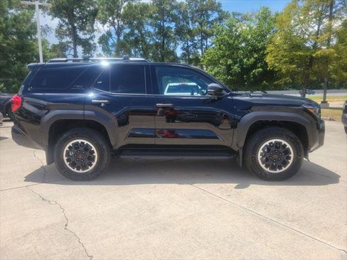 Certified 2026 Toyota 4Runner TRD Off-Road Premium AWD/4WD image 8