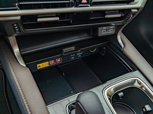 New 2026 Lexus RX 450h AWD image 21