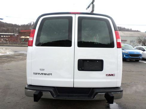 Used 2024 GMC Savana 2500 w/ Driver Convenience Package image 5