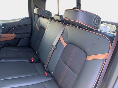 New 2026 GMC Canyon AT4 w/ Nightfall Edition AWD/4WD image 12