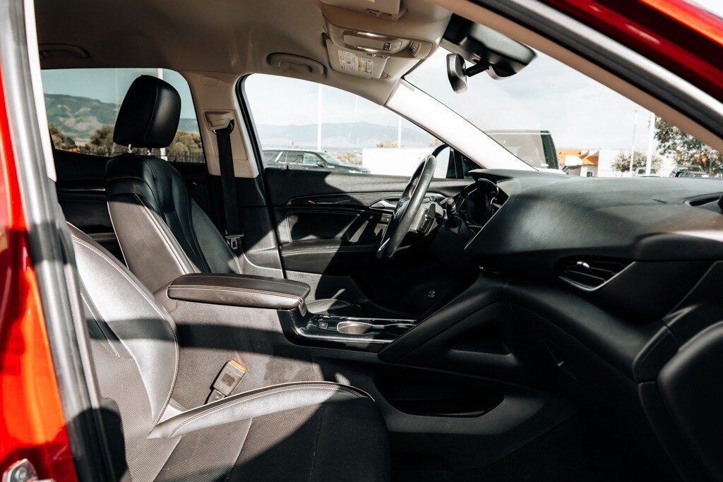 Used 2021 Buick Envision Essence w/ Sport Touring Package FWD image 48