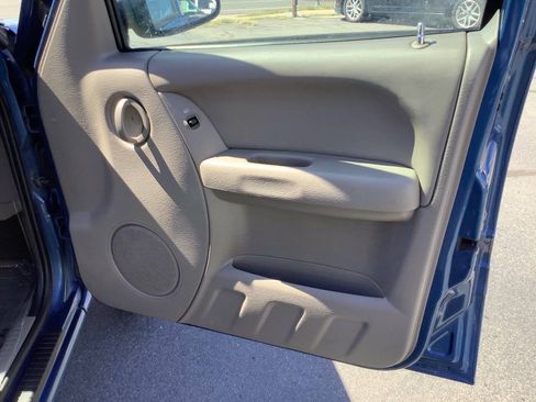 Used 2004 Jeep Liberty Sport w/ PWR Convenience Group AWD/4WD image 33