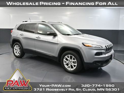 Used 2014 Jeep Cherokee Latitude image 1