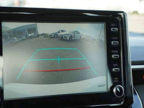 Used 2020 Toyota Corolla LE image 22