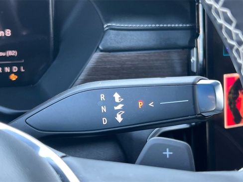 Used 2025 GMC Acadia Denali image 25