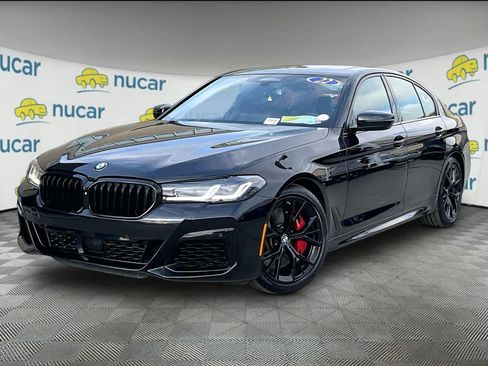 Used 2022 BMW M550i xDrive w/ Executive Package image 3