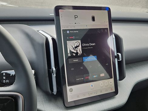 New 2025 Volvo EX30 Ultra w/ Protection Package Premier image 16