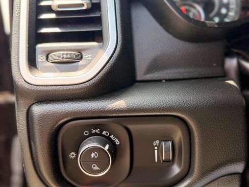 Used 2022 RAM 1500 Big Horn AWD/4WD image 26
