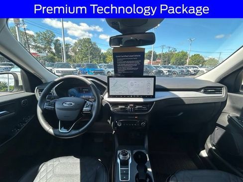 Certified 2023 Ford Escape Platinum w/ Premium Technology Package AWD/4WD image 3