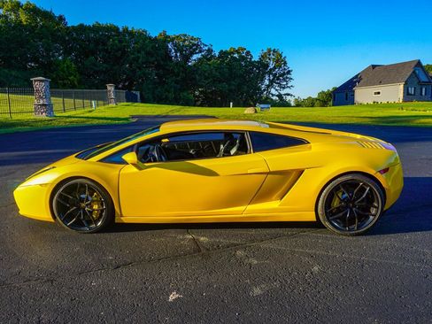 Used 2005 Lamborghini Gallardo image 5