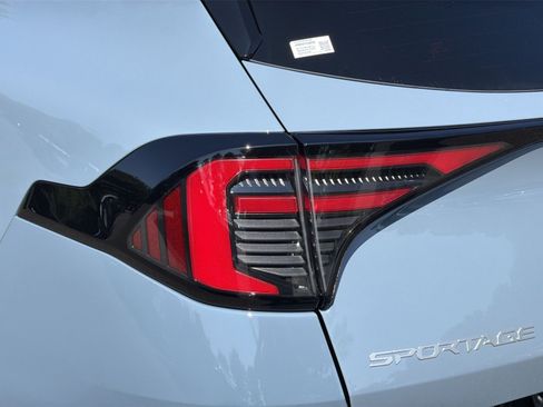 New 2027 Kia Sportage SX Prestige AWD/4WD image 17