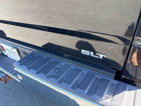 Used 2017 GMC Sierra 1500 SLT AWD/4WD image 18