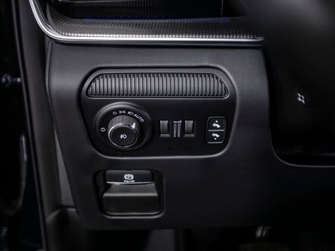 Used 2023 Jeep Grand Wagoneer Series III w/ Rear Seat Video Group 1 image 42