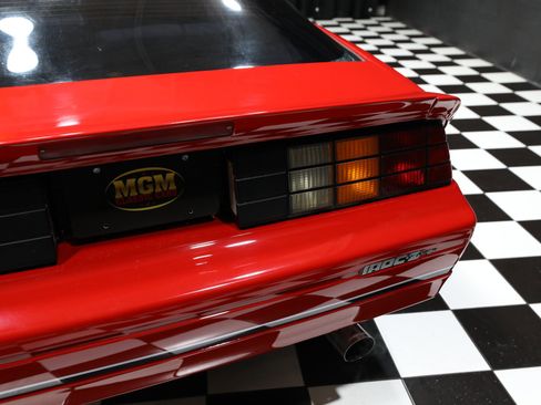 Used 1988 Chevrolet Camaro IROC-Z image 19