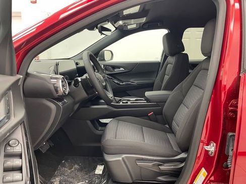 New 2026 Chevrolet Equinox LT w/ Safety and Technology Package AWD/4WD image 8