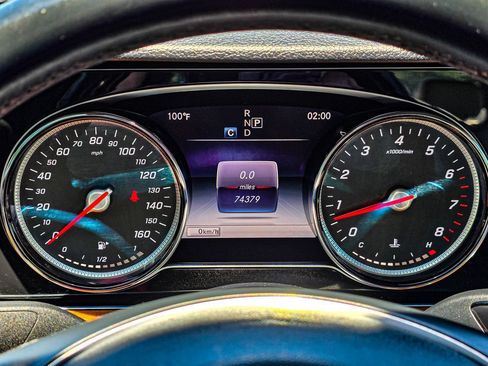Used 2018 Mercedes-Benz E 400 4MATIC Sedan image 28