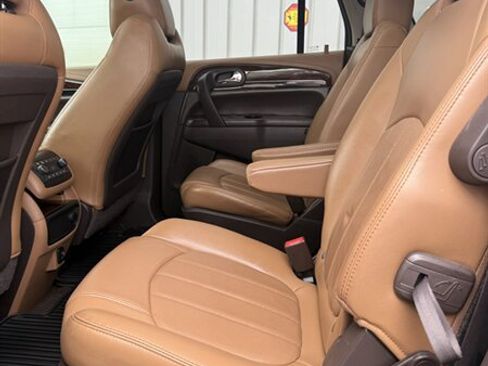 Used 2017 Buick Enclave Leather AWD/4WD image 31