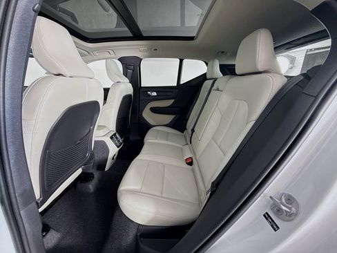New 2026 Volvo XC40 B5 Ultra w/ Climate Package AWD/4WD image 26
