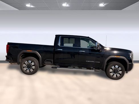Used 2024 GMC Sierra 2500 Denali w/ Denali Reserve Package image 8